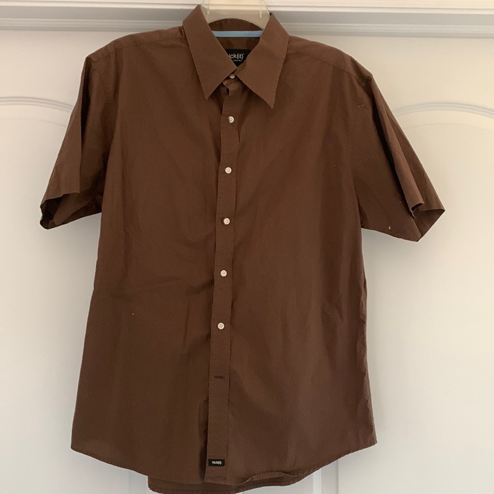 Men’s short sleeve collared dress shirt